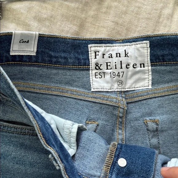 FRANK & EILEEN Cork Everyday Straight Leg Denim. Size 28 Run small - Picture 5 of 12